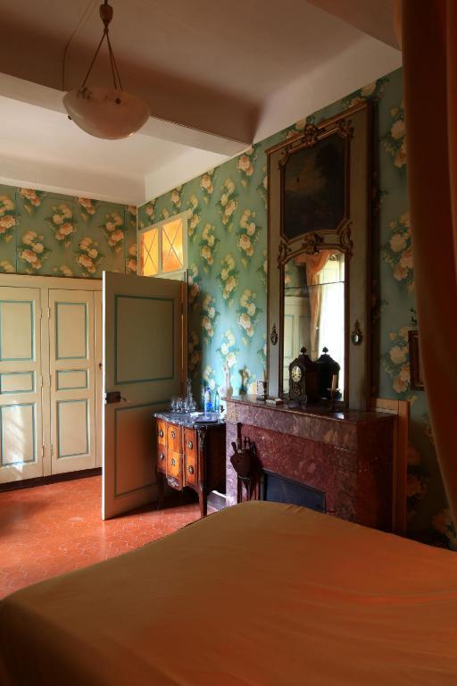 Chateau De Saint Martin Taradeau Стая снимка